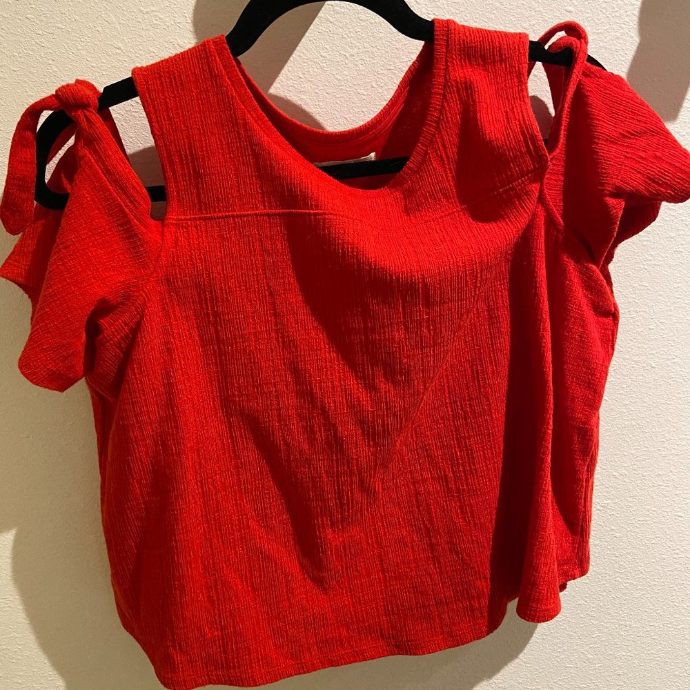 Madewell  Red Textured Tie-Sleeved Top, Size Medium